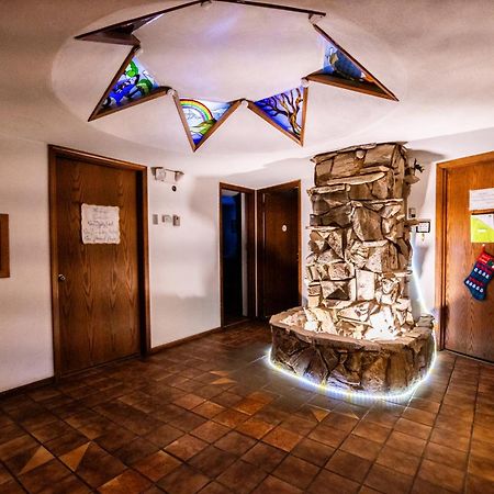 7 Gables Inn & Suites Φέρμπανκς Εξωτερικό φωτογραφία