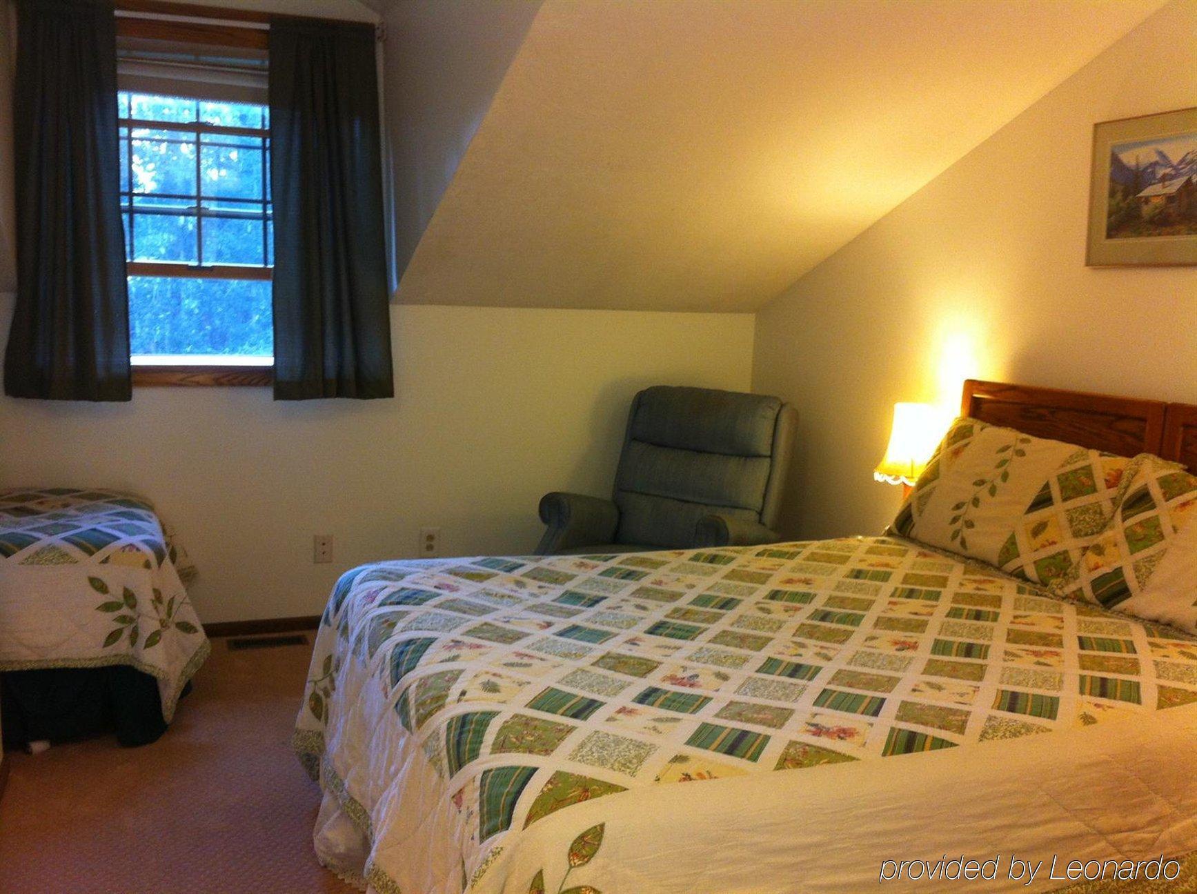 7 Gables Inn & Suites Φέρμπανκς Εξωτερικό φωτογραφία