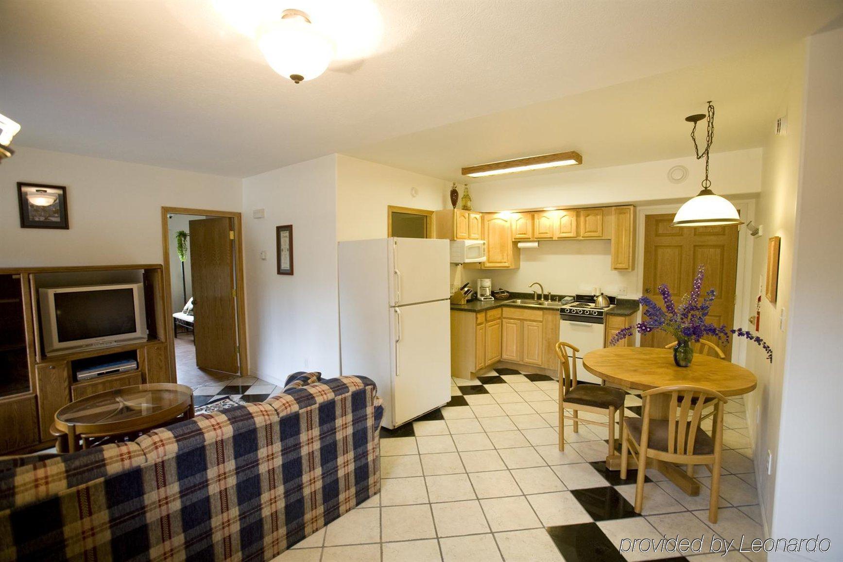 7 Gables Inn & Suites Φέρμπανκς Εξωτερικό φωτογραφία