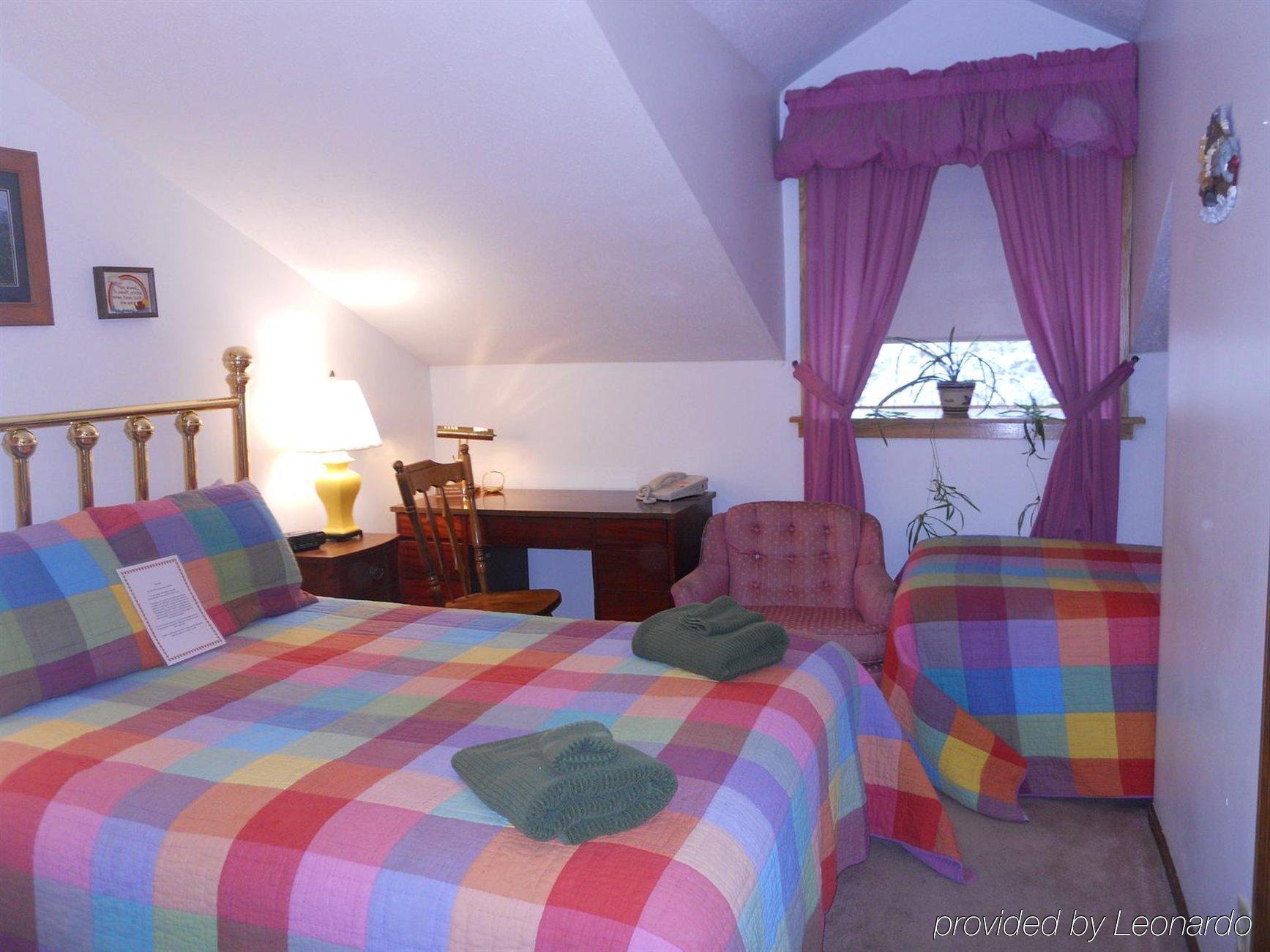 7 Gables Inn & Suites Φέρμπανκς Εξωτερικό φωτογραφία