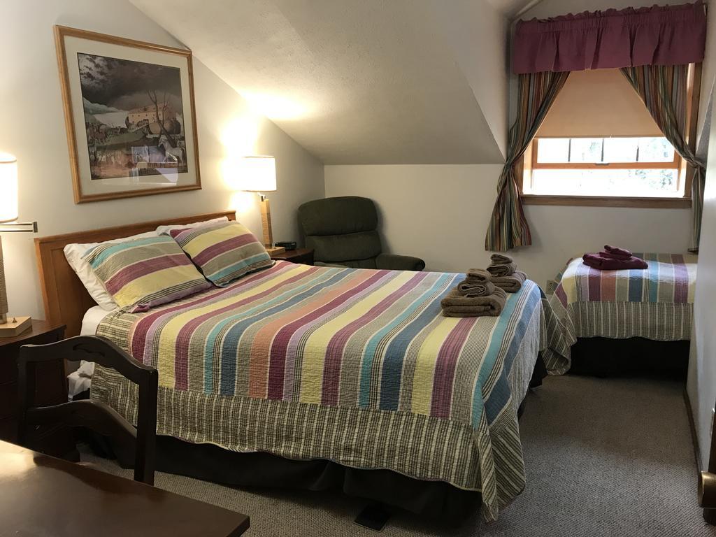 7 Gables Inn & Suites Φέρμπανκς Εξωτερικό φωτογραφία