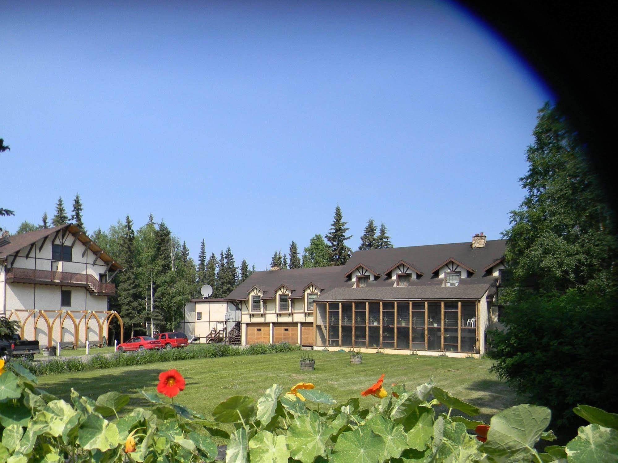 7 Gables Inn & Suites Φέρμπανκς Εξωτερικό φωτογραφία